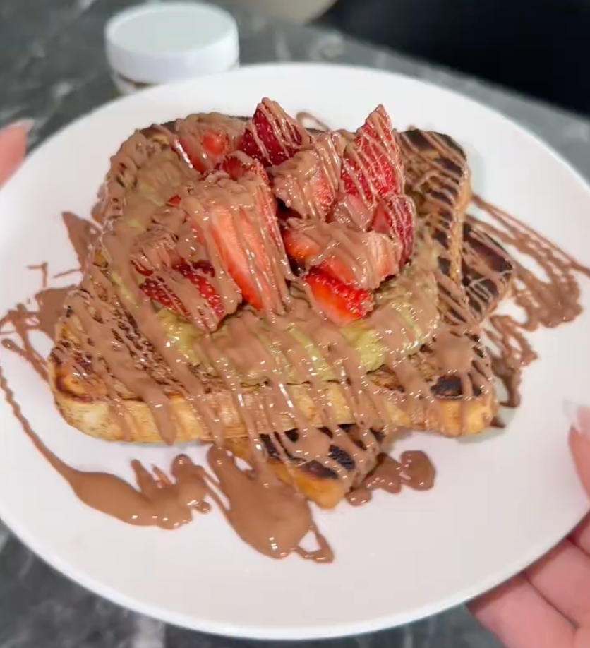 Dubai Pistachio French Toast (The Viral Breakfast Dessert Everyone Needs To Try)
